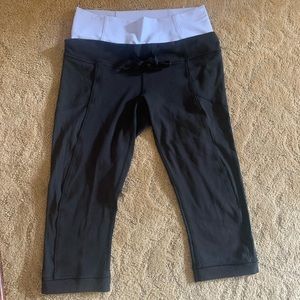 Lululemon crop leggings size 8
